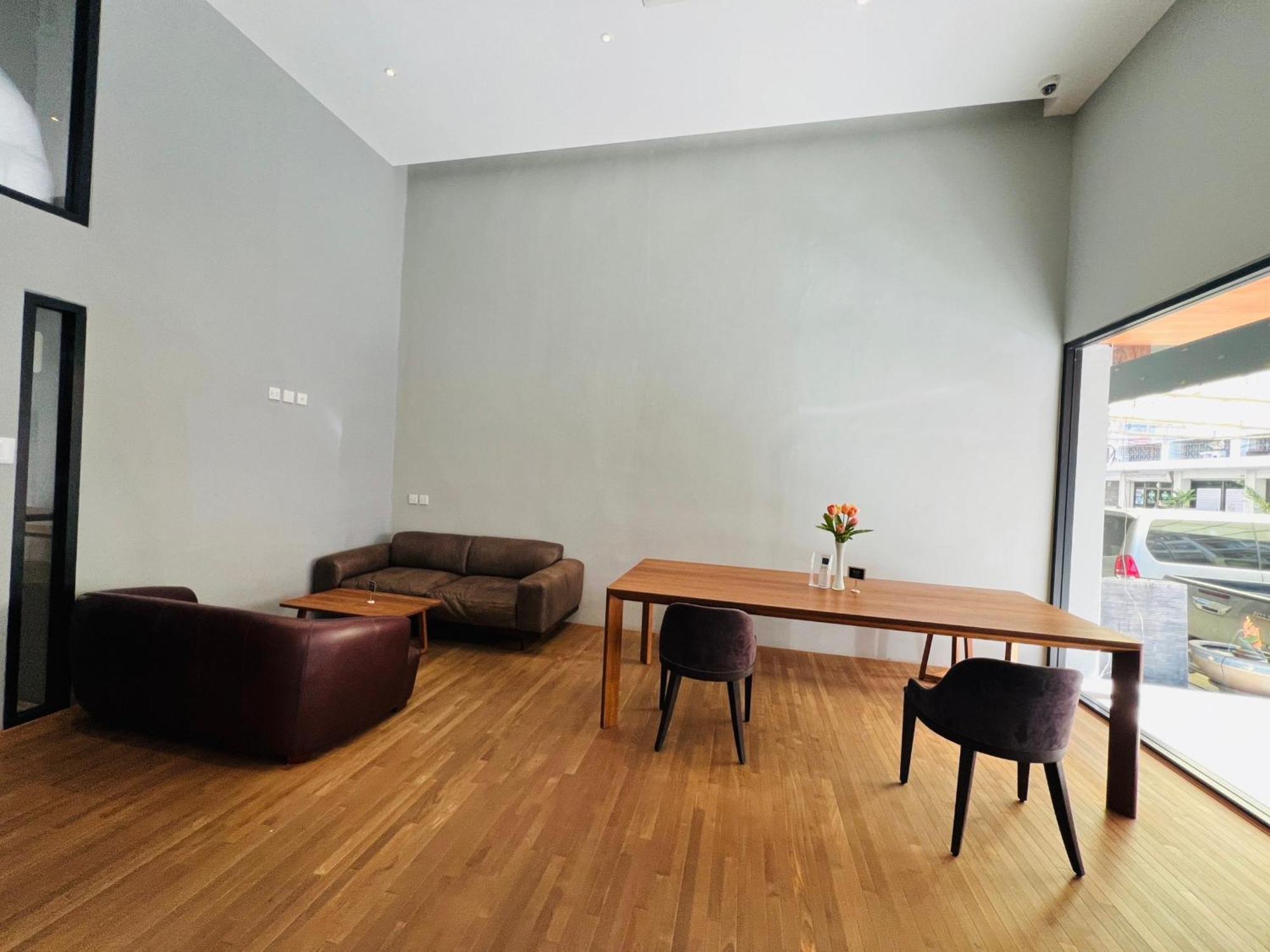 Woodstory Boutique Hotel Бангкок Экстерьер фото