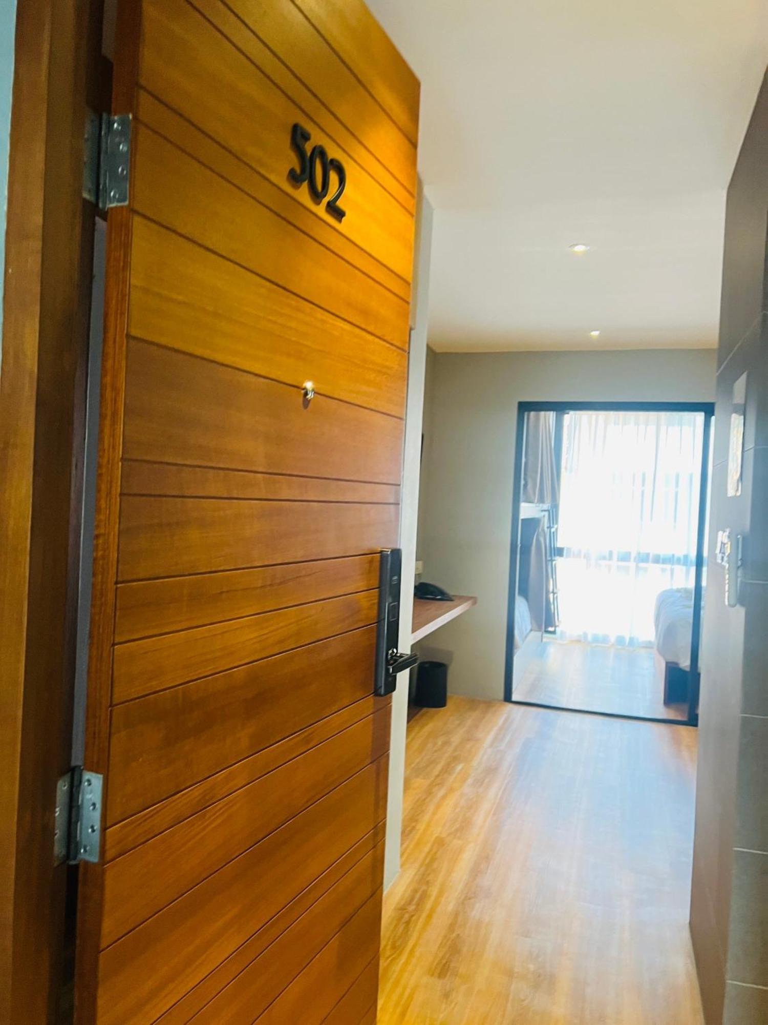 Woodstory Boutique Hotel Бангкок Экстерьер фото