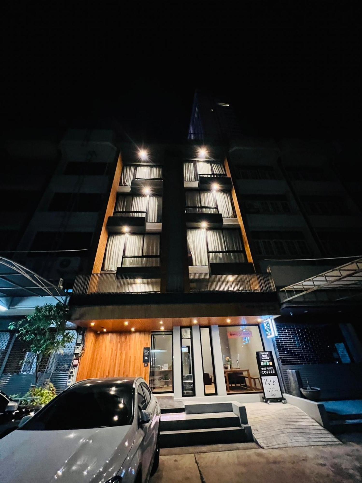 Woodstory Boutique Hotel Бангкок Экстерьер фото