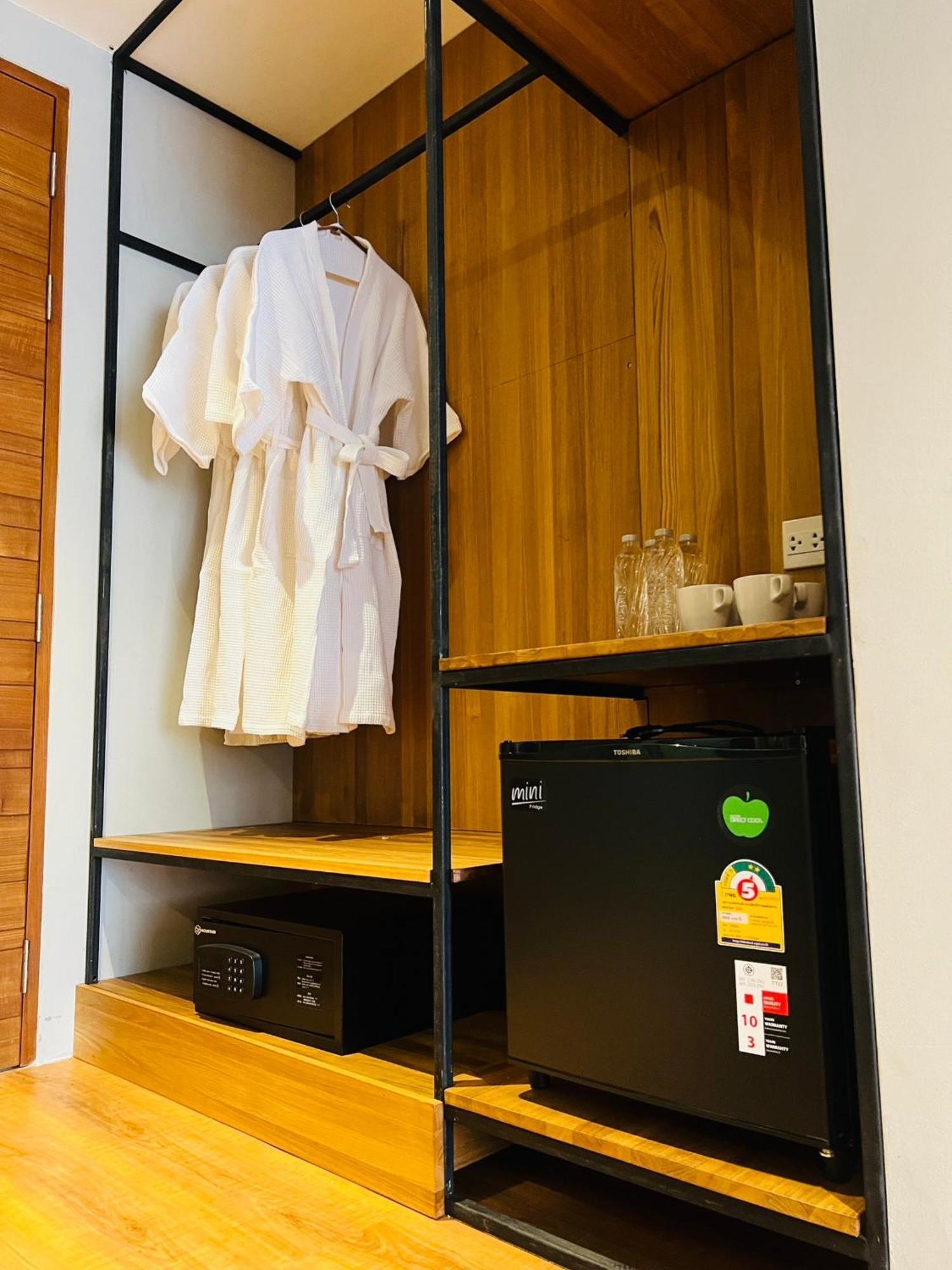 Woodstory Boutique Hotel Бангкок Экстерьер фото