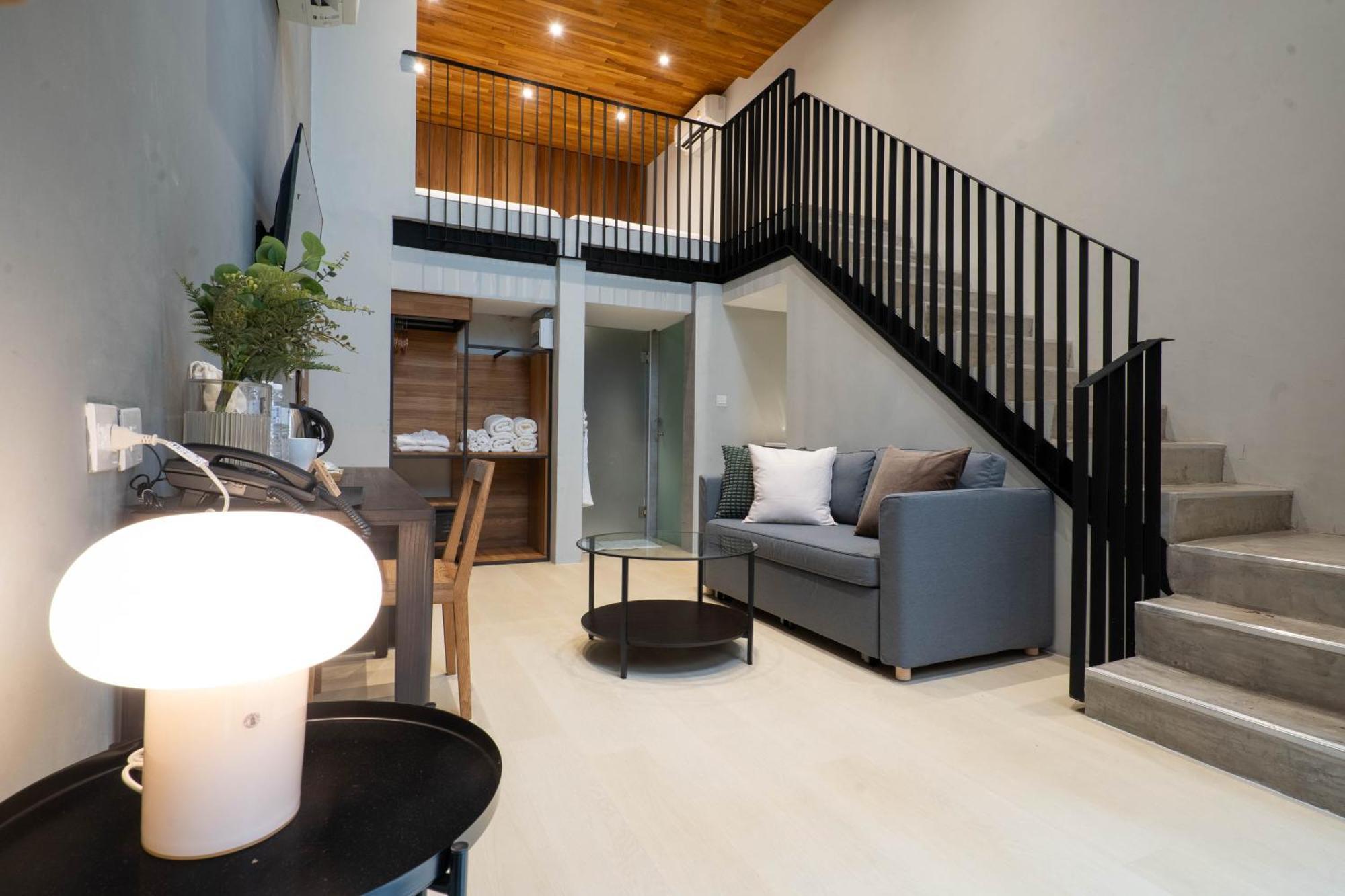 Woodstory Boutique Hotel Бангкок Экстерьер фото